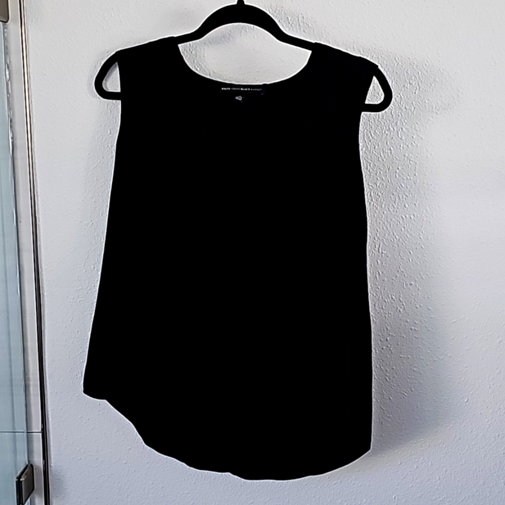 White House Black Market Single Pleat Shell